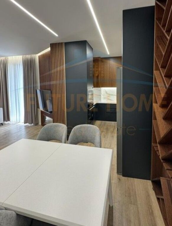 Qera, Apartament 2+1+2+Post Parkimi, Bulevardi i Ri.