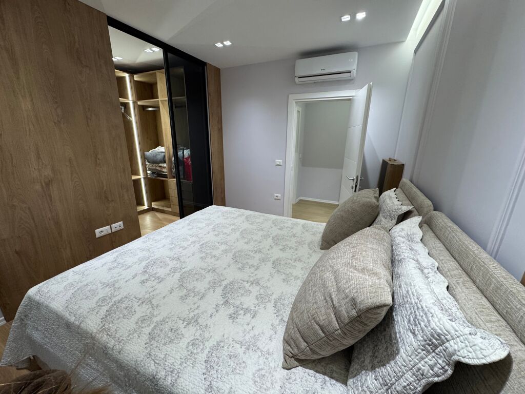 Qera apartament 2+1+2 Jordan misja prane spak cmimi 90.000 leke /muaj