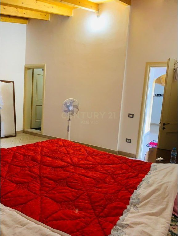 Vile 2-kateshe me qera, ne Porto Romano