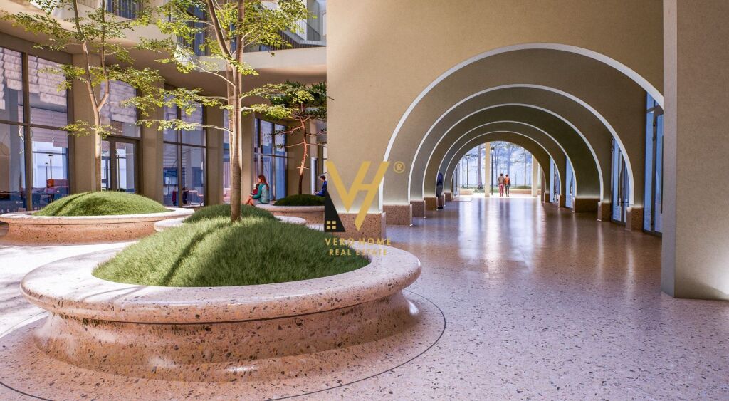 BUSINESS PREMISES FOR SALE 204 M2 AT NEW BOULEVARD 835,000 EURO