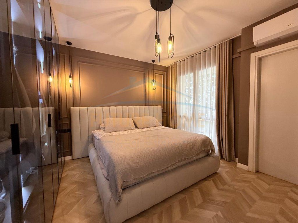 Apartment 2+1+2 for sale Botanical Garden