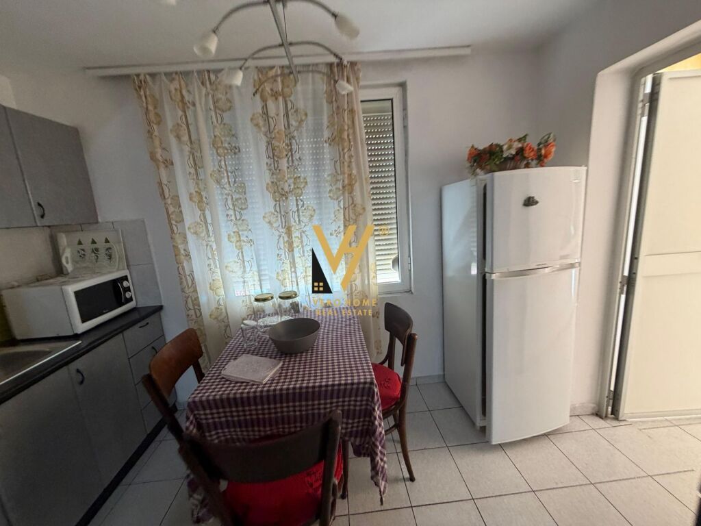 AFFITTASI APPARTAMENTO 2+1 IN AFFITTO A 21 DICEMBRE 50.000 LEKE