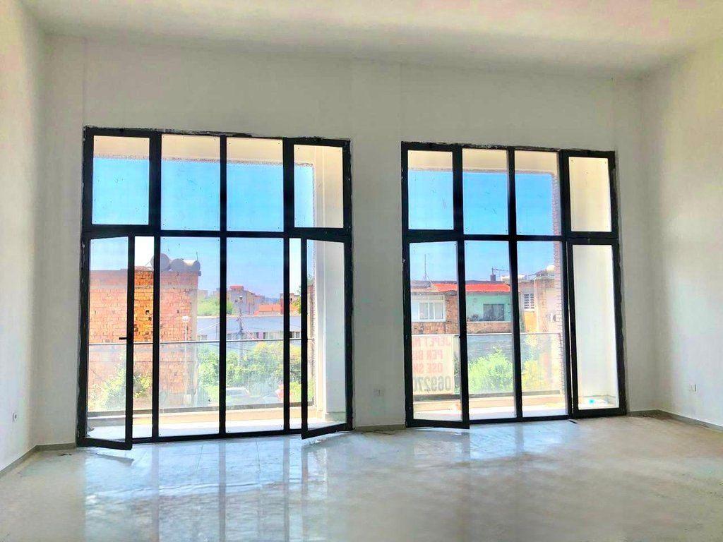 LOCALE COMMERCIALE IN AFFITTO A FRESK