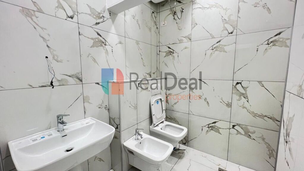 Near Myslym Shyri, an Ideal Space for Clinics is for Rent, Together with 2 Parking Spots!!