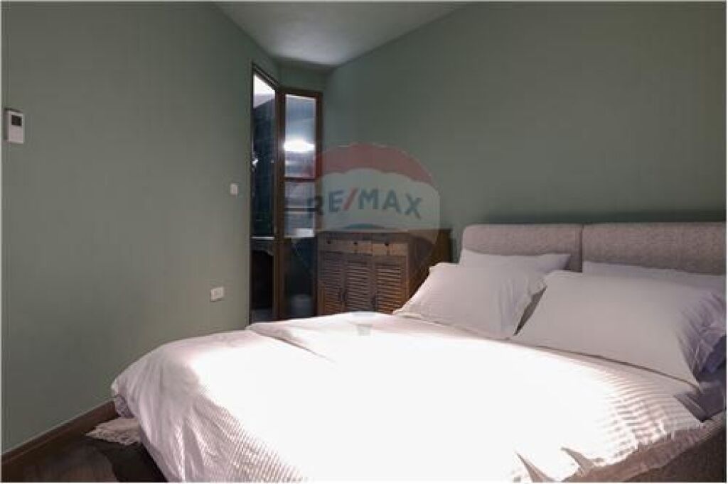 Jepet me qira apartament modern 1+1+ post parkimi!