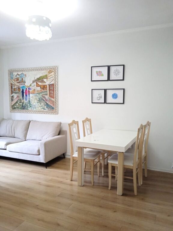 Shitet apartament 2+1+depo 73 m2 buze Bulevardit "Bajram Curri" me pamje nga "Lana"