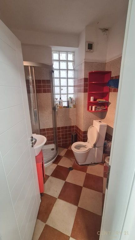 NEAR 21 DECEMBER WE SELL 2+1 APARTMENT, SALI BUTKA STREET