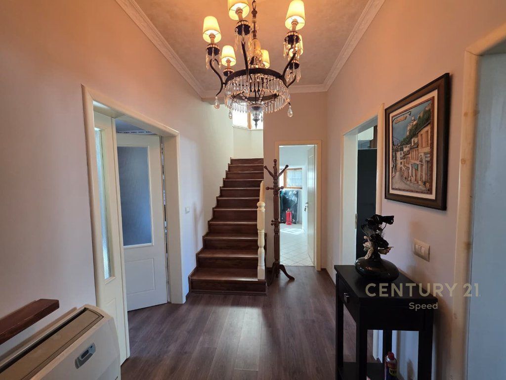 VILLA WITH YARD FOR RENT IN ONE OF THE BEST COMPLEXES OF TIRANA