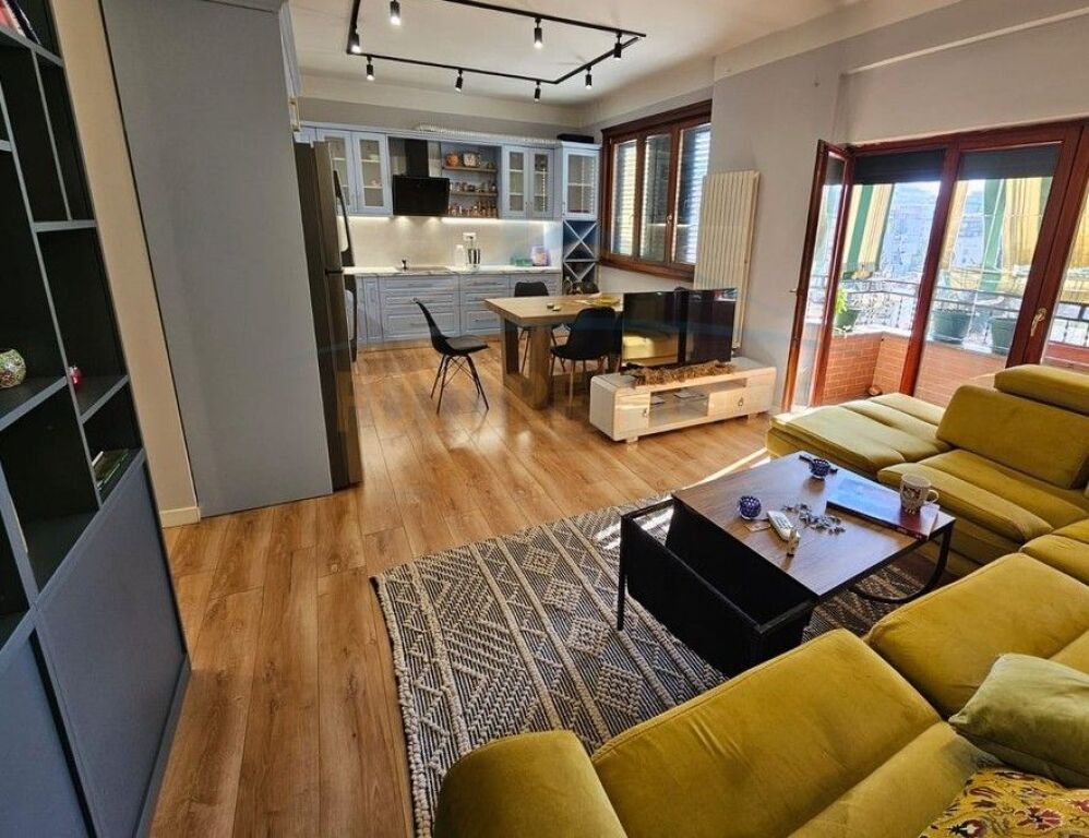 Qira, Apartament 1+1, Fresk , Tiranë