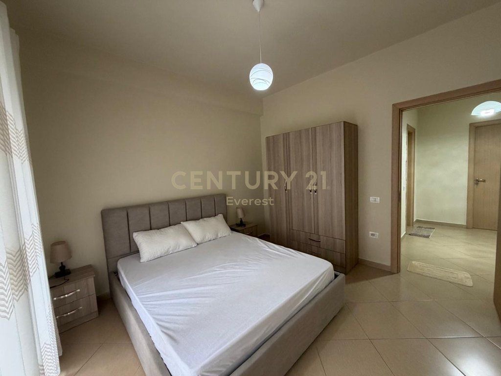 APARTMENT 2+1 FOR RENT AT THE BUILDING WITH ARROW