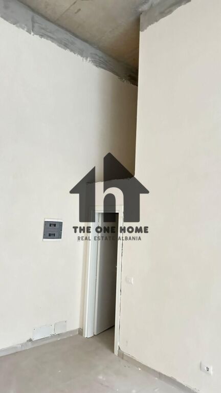 Business Premises for Rent - Pazari Ri. Area 31m2