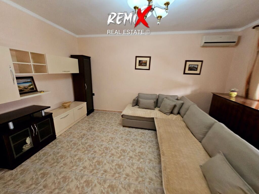 JEPET ME QERA APARTAMENT 1+1 TEK STADIUMI,  VALA PARK