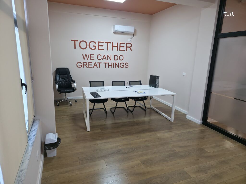 🏢 Office for Rent 220 m²