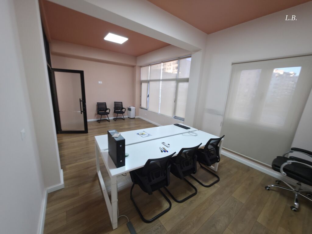 🏢 Office for Rent 220 m²