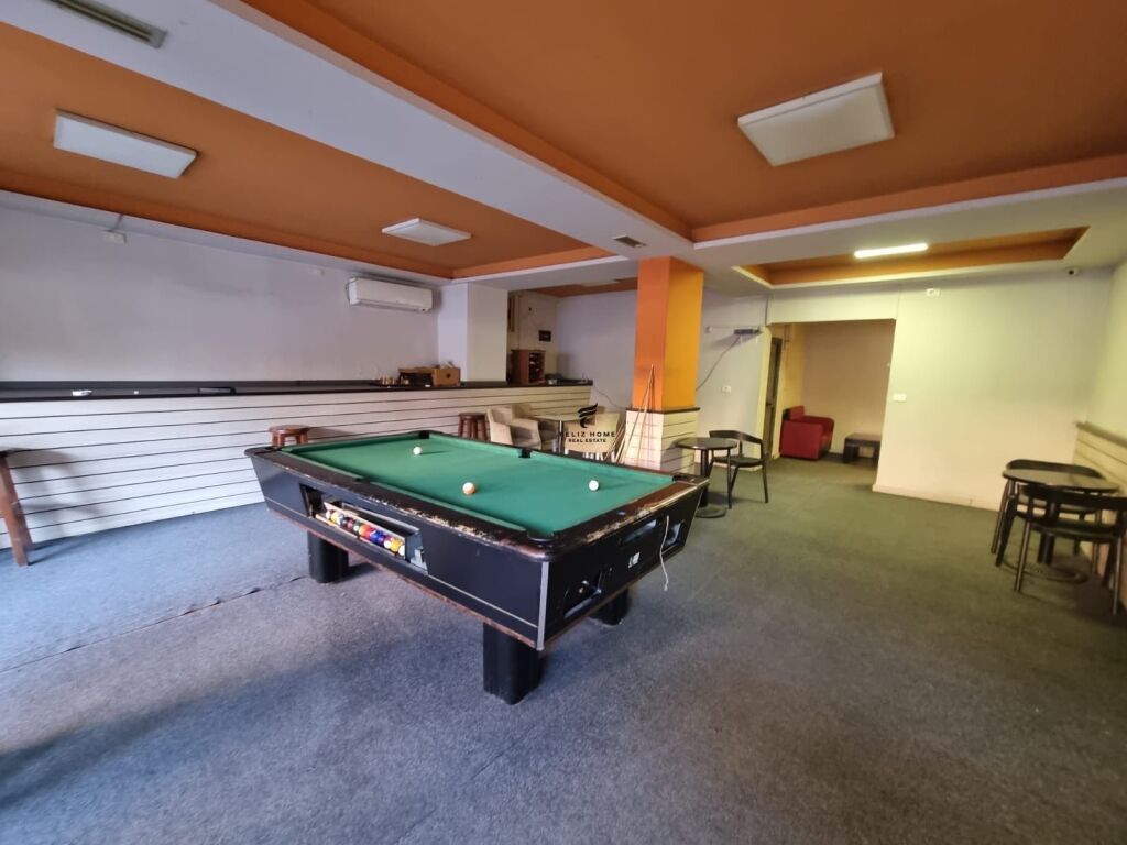 SHOP FOR SALE 74 M2 NEW MARKET 135,000 EURO