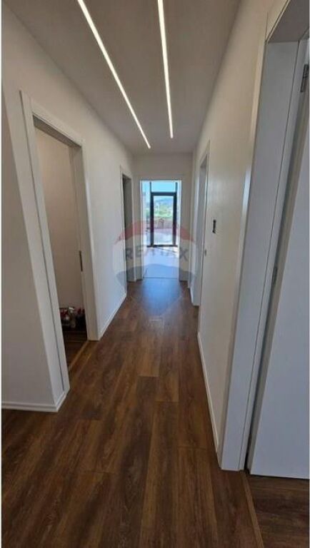 APARTAMENT 2+1+2 PËR ZYRË ME QIRA 📍LAKE VIEW