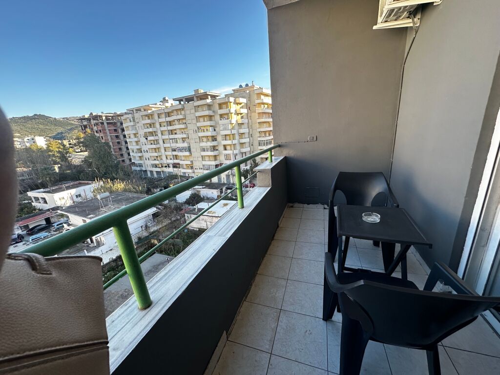 ‼️Apartament 2+1 me Qira – Rruga e Çipajve, Vlorë