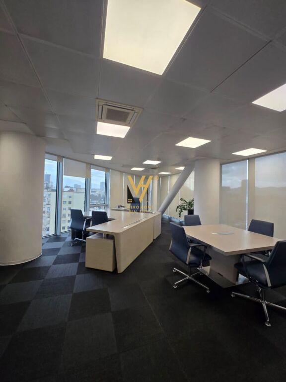 JEPET AMBIENT BIZNESI 770 M2 ME QIRA TE ZOGU I ZI 17.800 EURO