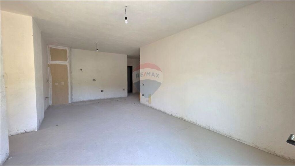 APARTMENT 2+1+2 + GARAGE FOR SALE – LUNGOMARE