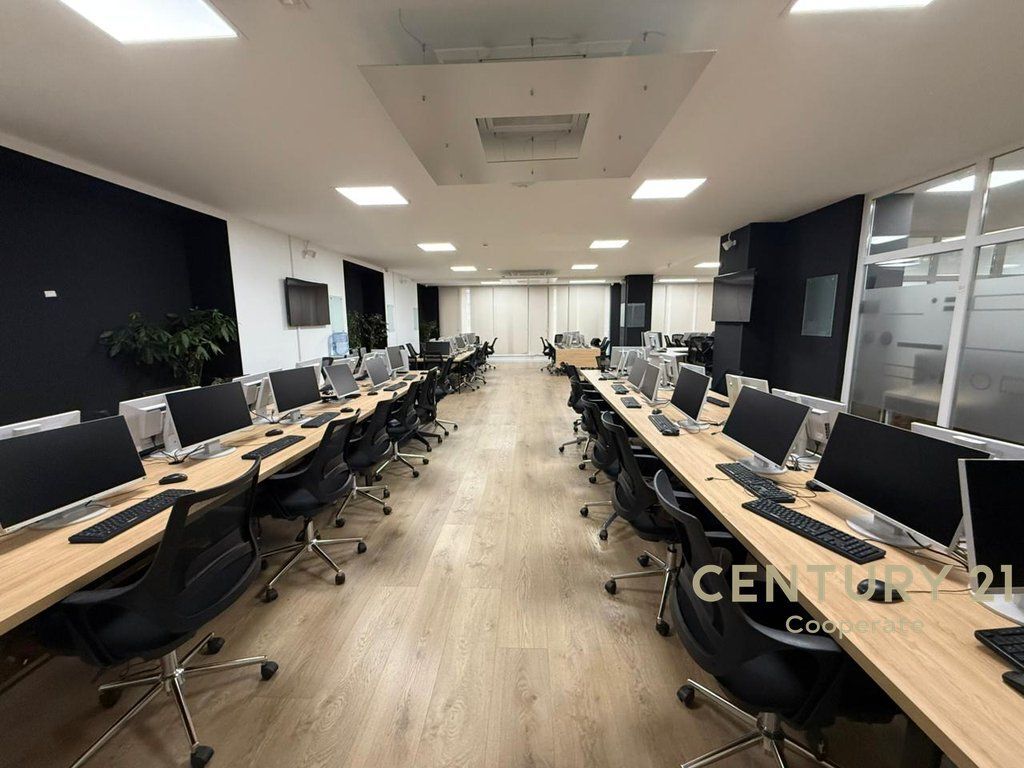 OFFICE FOR RENT 583M² - AT DELIJORGJI
