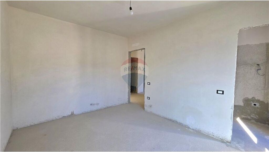 APARTMENT 2+1+2 + GARAGE FOR SALE – LUNGOMARE