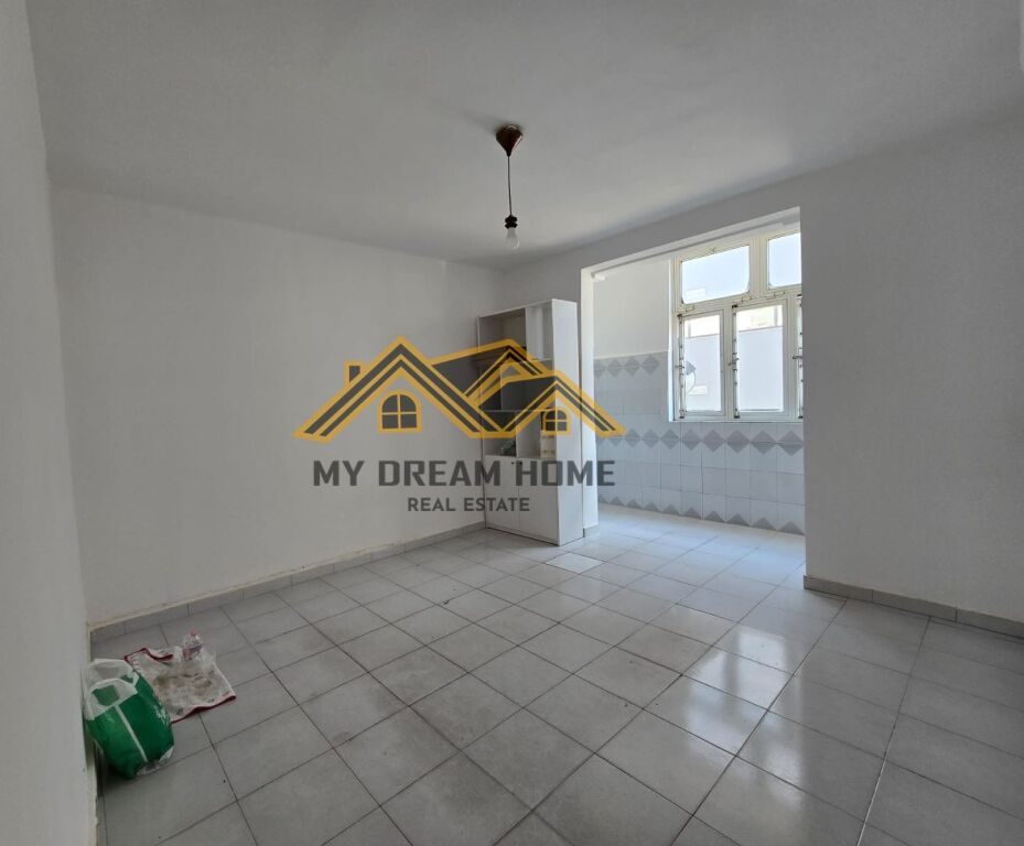 SHITET APARTAMENT 2+1 NE QENDER DURRES!