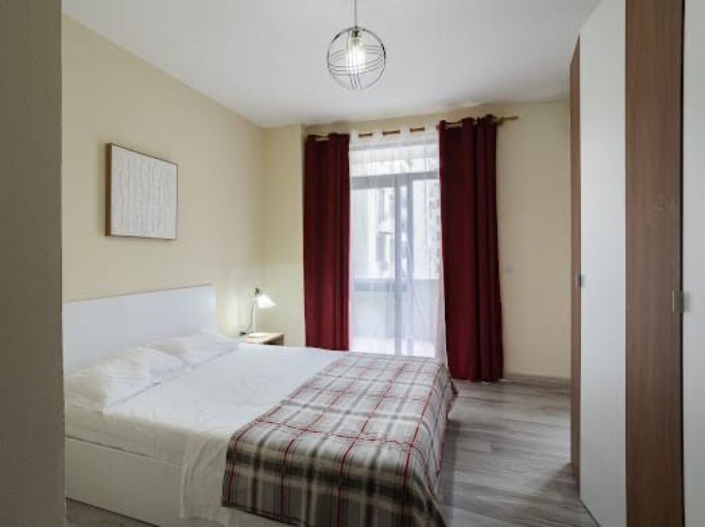 Apartament 3+1+2 me qera tek Ish Ekspozita