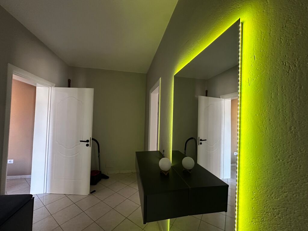 ‼️Apartament 2+1 me Qira – Rruga e Çipajve, Vlorë