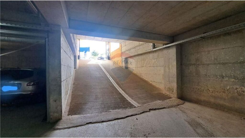 🏡 APARTMENT 1+1 FOR SALE – LUNGOMARE, VLORË