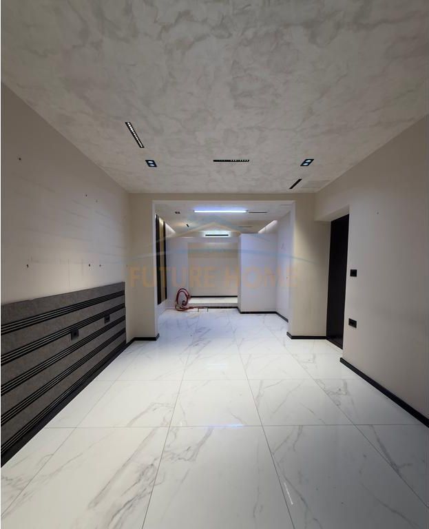 JAP ME QERA AMBIENT TEK RRUGA E KOSOVAREVE