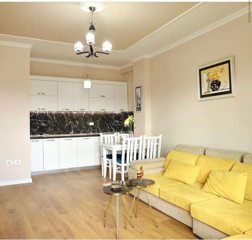 In Affitto Appartamento 1+1+1 Balcone