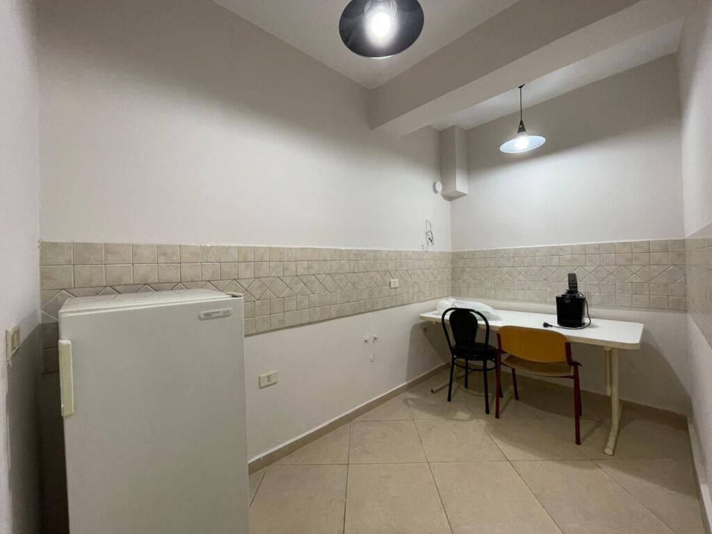 Ambient zyrash per qira tek Rruga e Kavajes.