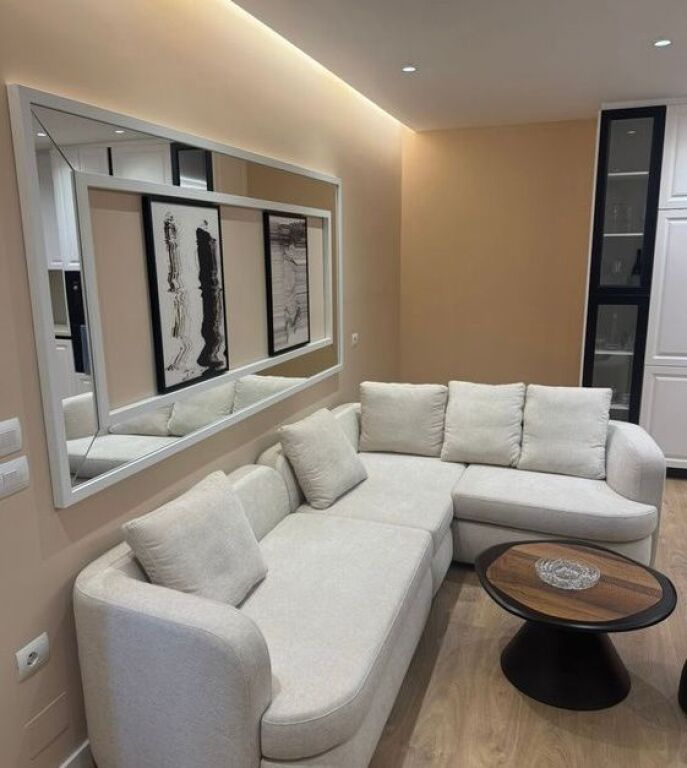 🏡Shitet Apartament 2+1+2+2+P 📍Rruga e Durrsit