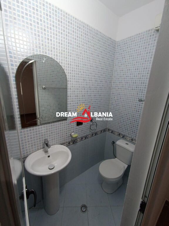 Ambient zyre bosh me qera ne rrugen Lidhja e Prizrenit te Garda, Tirane (ID 42215485)