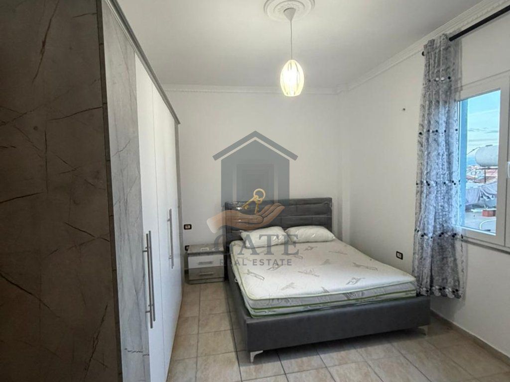 Jepet me qira apartament elegant 2+1 në zonën shumë të kërkuar pranë ish-URT Durres.