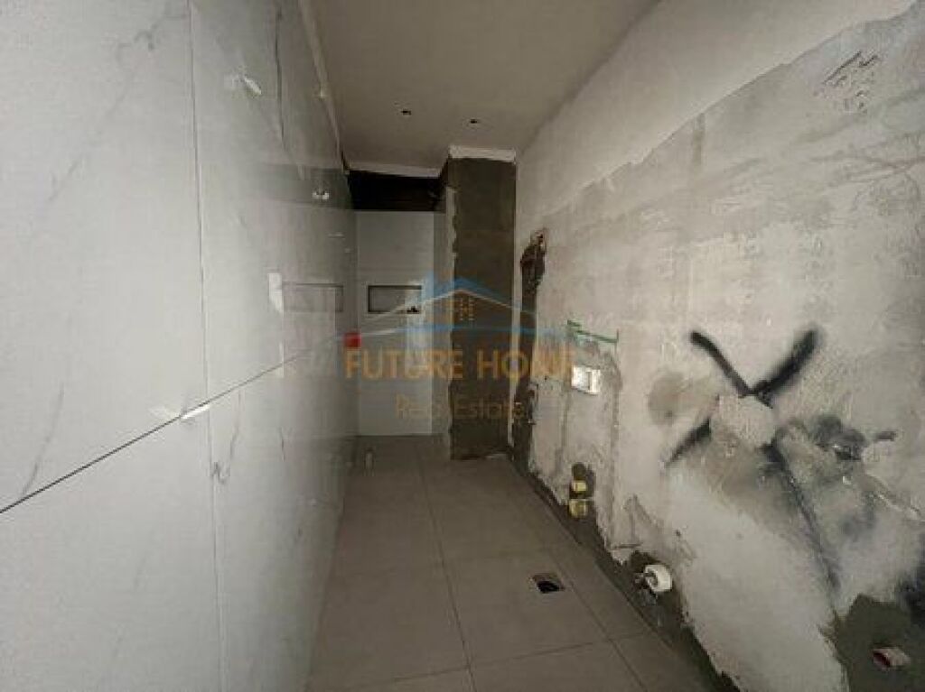 Appartamento 2+1+2 in vendita, Via Jordan Misja, Tirana