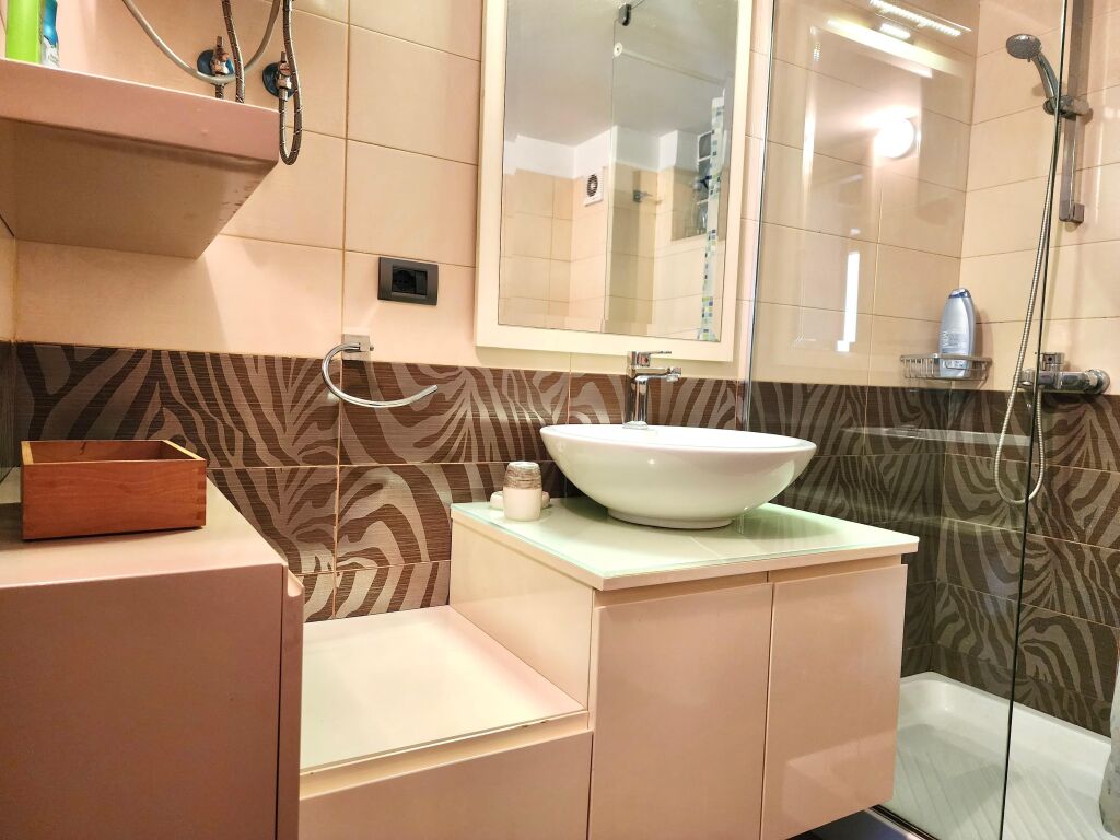 🏡 Duplex for Sale 📍 Kodra e Diellit 1 Residence / 1 Parking Space 2+1+2 Bathrooms &amp; 2 Balconies &amp; Storage – 121 m² total (Fully Furnished) 💶 260,000 € 🔥🔥