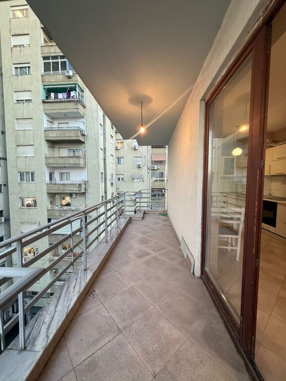 Apartament 3+1+2 për Qera – Bulevardi i Ri / Stacioni i Trenit