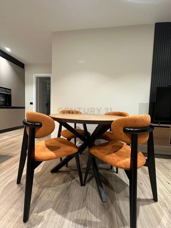 SHITET APARTAMENT 1+1 NE ZONEN E ISH BLLOKUT!