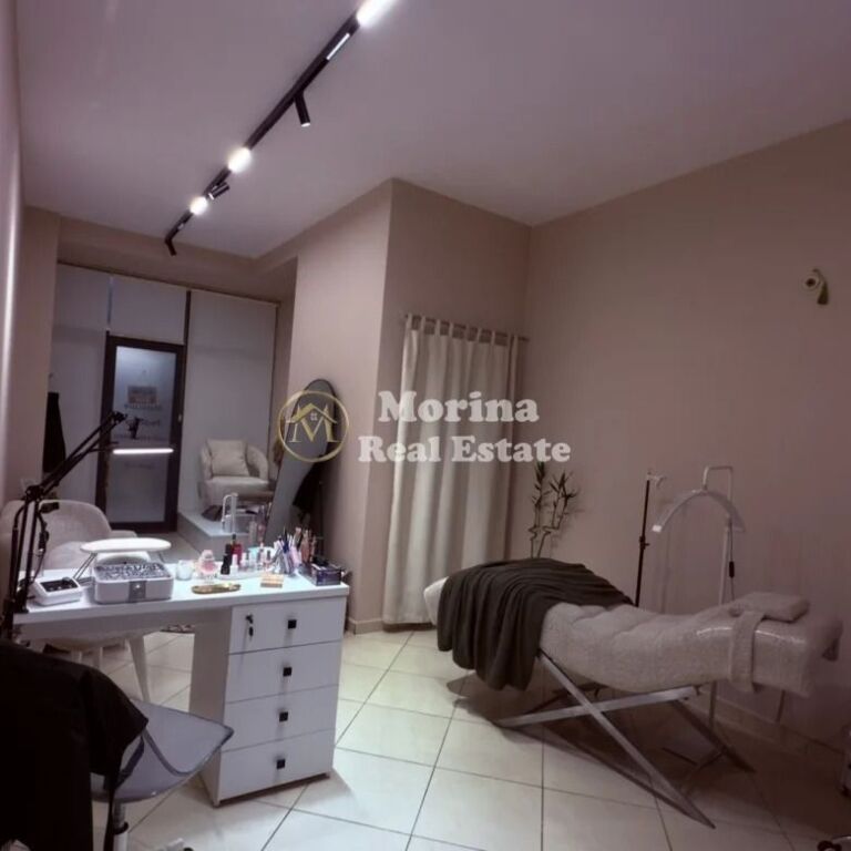 Sale | Business / Hairdresser | Astir | 8500 €