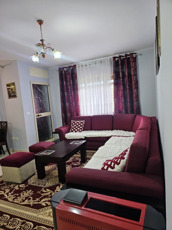 Affittasi 2+1+1 KTHESA E KAMZES MALAZIANI 400 mila lek