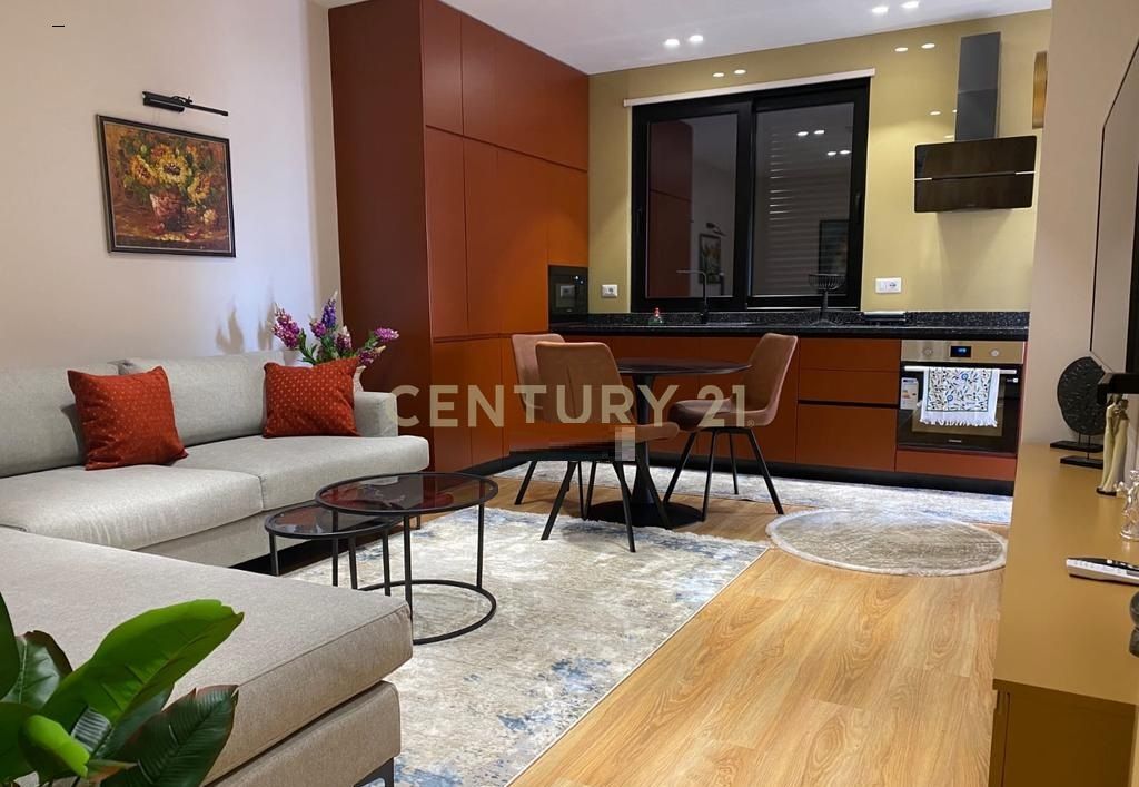 Me Qera 1+1 Kodra E Diellit