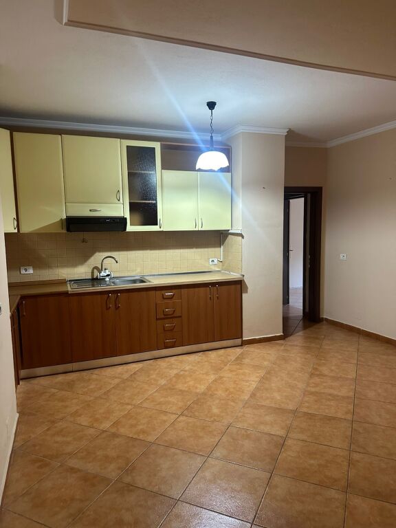 Apartment 2+1 for rent in Bllok