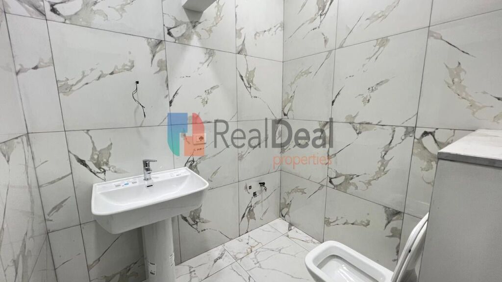 Near Myslym Shyri, an Ideal Space for Clinics is for Rent, Together with 2 Parking Spots!!