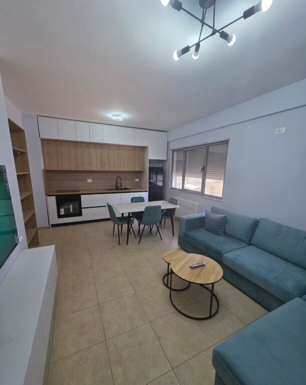 Affitto | Appartamento 1 + 1 | Via 5 Maji | 500 €/mese