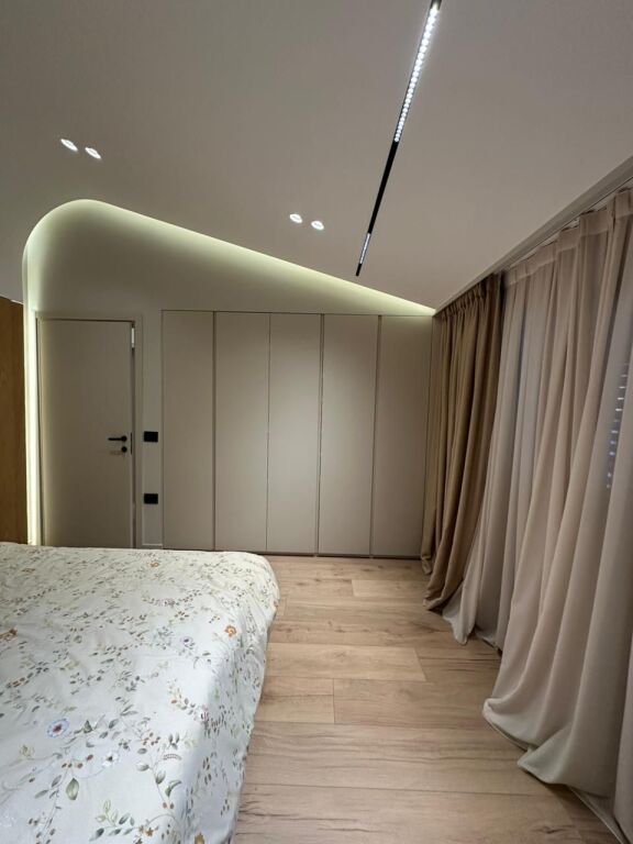 IN AFFITTO | DUPLEX DI LUSSO 3+1+2 + POSTO AUTO KODRA E DIELLIT