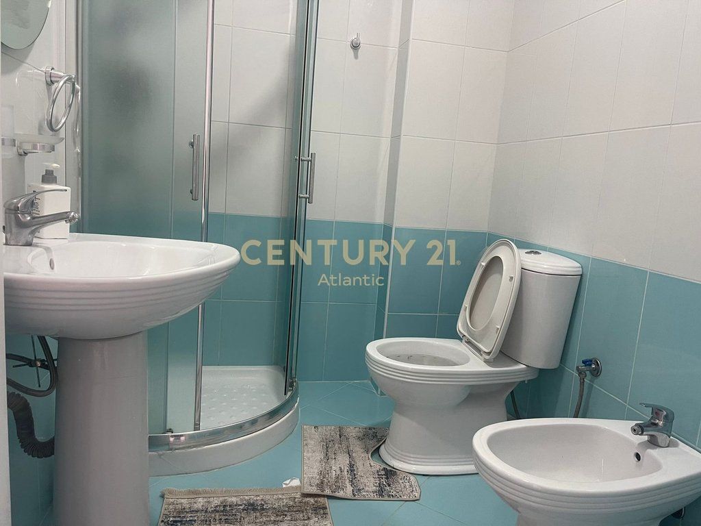 JEPET ME QIRA SUPER APARTAMENT 1+1 ME PAMJE DETI NE PLAZH!