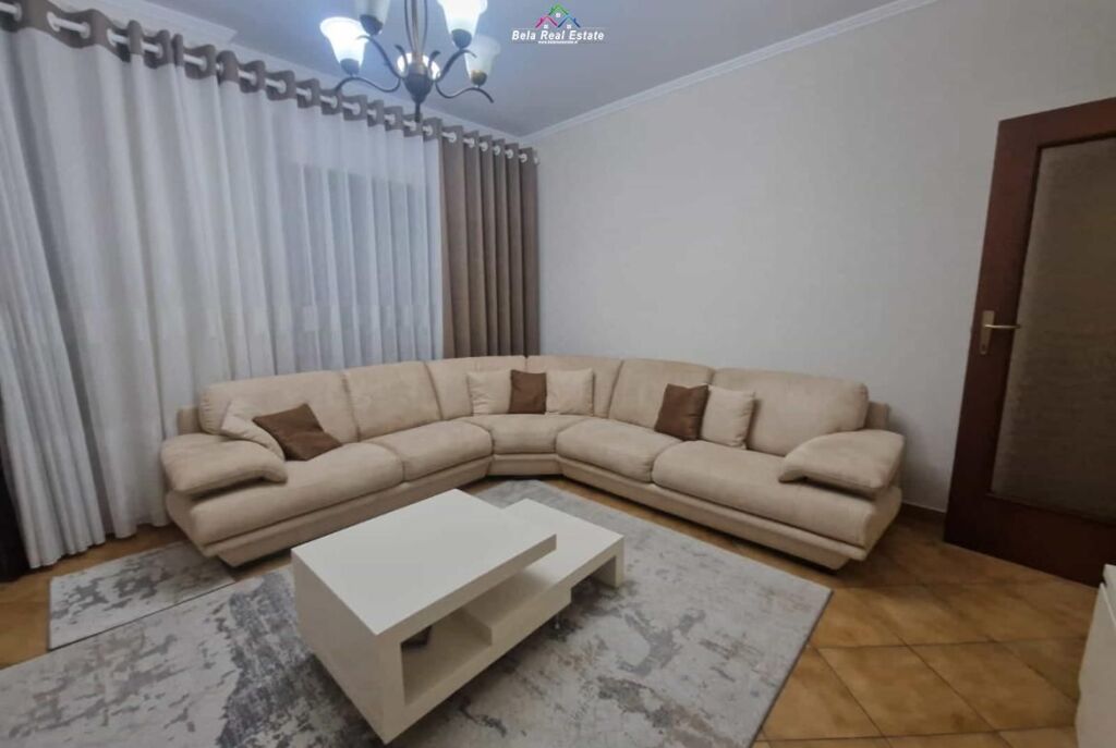 Apartament Me Qera 2+1 Tek Komuna e Parisit ( ID B2201751) Tirane