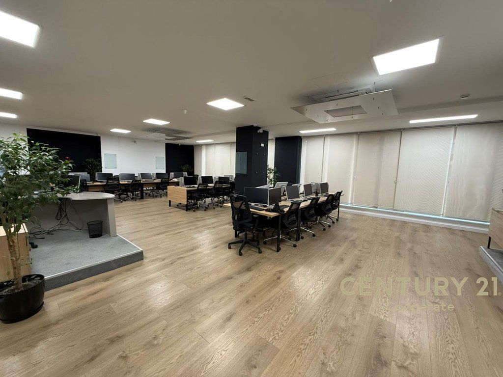 UFFICIO IN AFFITTO A DELIJORGJI