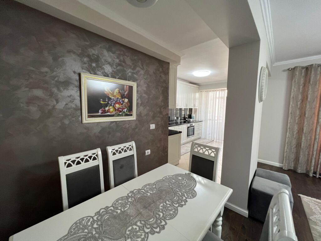 📣 AFFITTO Appartamento 2+1 Con Balcone 📍 Vicino a Selvise, Centro ✨💶 Prezzo 900 Euro